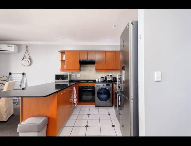 2 BEDROOM APARTMENT TO LET IN CENTURY CITY